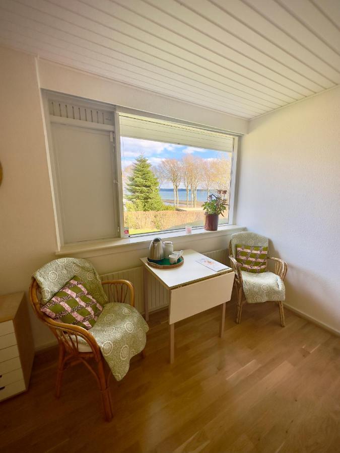 Vaerelse Med Udsigt Over Limfjorden - Rolige Omgivelser Og Adgang Til Flot Have Nykobing Mors Exterior photo